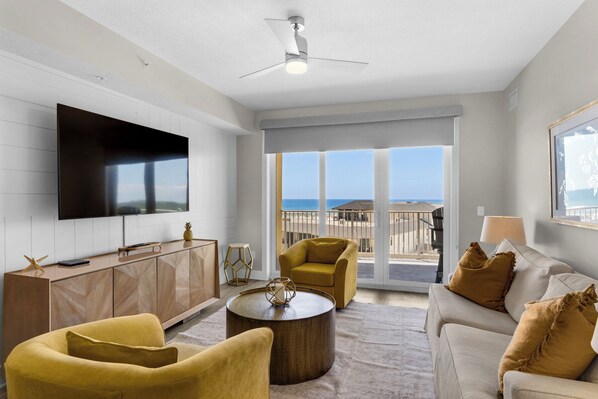 Living area - CALYPSO 3-711 Spectacular condo! Affordable rates! Inquire for details! (Panama City Beach)