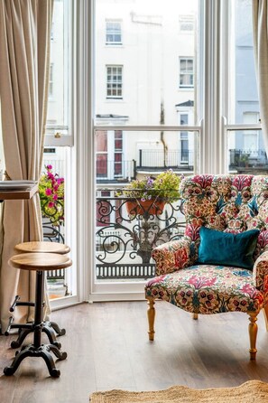 Interior - The SeaPig on Brighton Seafront (Brighton and Hove)