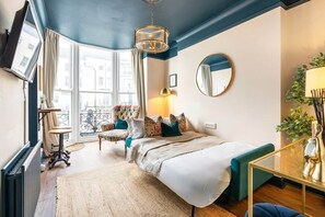 1 bedroom, free WiFi, bed sheets - The SeaPig on Brighton Seafront (Brighton and Hove)