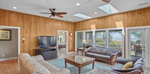 リビング エリア