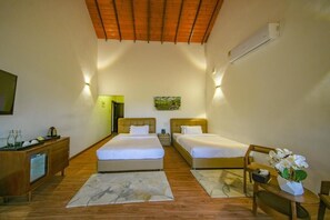 Villa Familiale, balcon, vue jardin