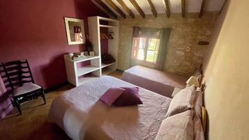 House, Multiple Bedrooms, Smoking, Private Pool