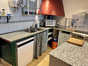 House, Multiple Bedrooms, Smoking, Private Pool | Interior - Bed & Breakfast - Casa Rural (Pinoso)