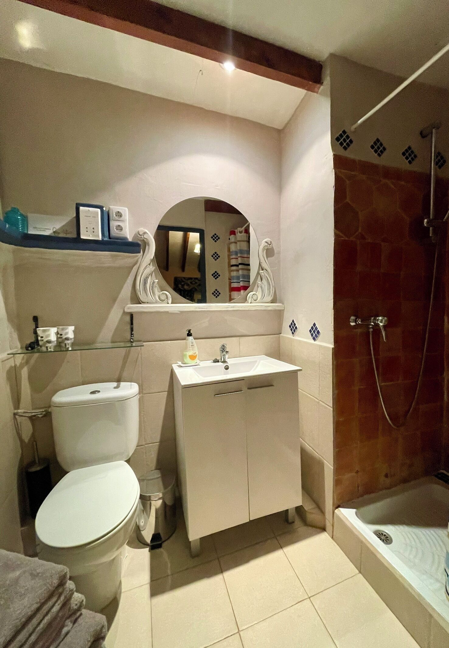 House, Multiple Bedrooms, Smoking, Private Pool | Bathroom