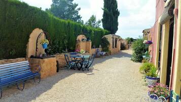 Casa, diversos dormitoris, fumadors, piscina privada | Entrada de l'allotjament