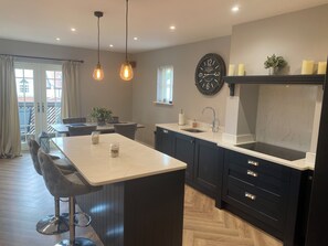 Dining - Luxury Penthouse Apartment (Doncaster)