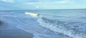 Stunning, New 3BR Private Home in Vero Beach