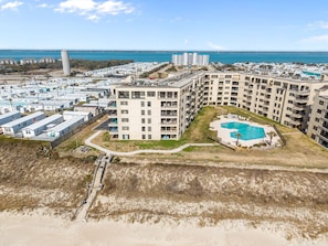 Exterior - 4Bdrm + 1st Floor Oceanfront Condo (Indian Beach)