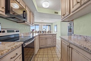 Coffee/tea maker, fridge, microwave, oven - 4Bdrm + 1st Floor Oceanfront Condo (Indian Beach)