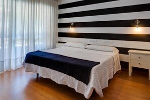 Doppel- oder Zweibettzimmer, Stadtblick