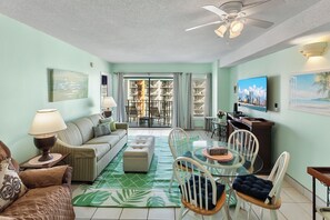 TV, fireplace - The Palace Resort #1114 (Myrtle Beach)