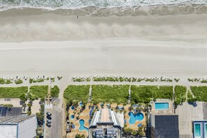 On the beach - The Palace Resort #1114 (Myrtle Beach)