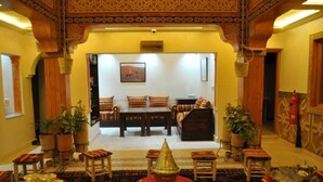 Unclassified image, 4 of 10, button - dar chams ouarzazate (Ouarzazate)