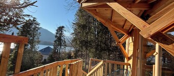 Lac'abane spa' bulleuse: perched cabin & spa at Lac Chambon!