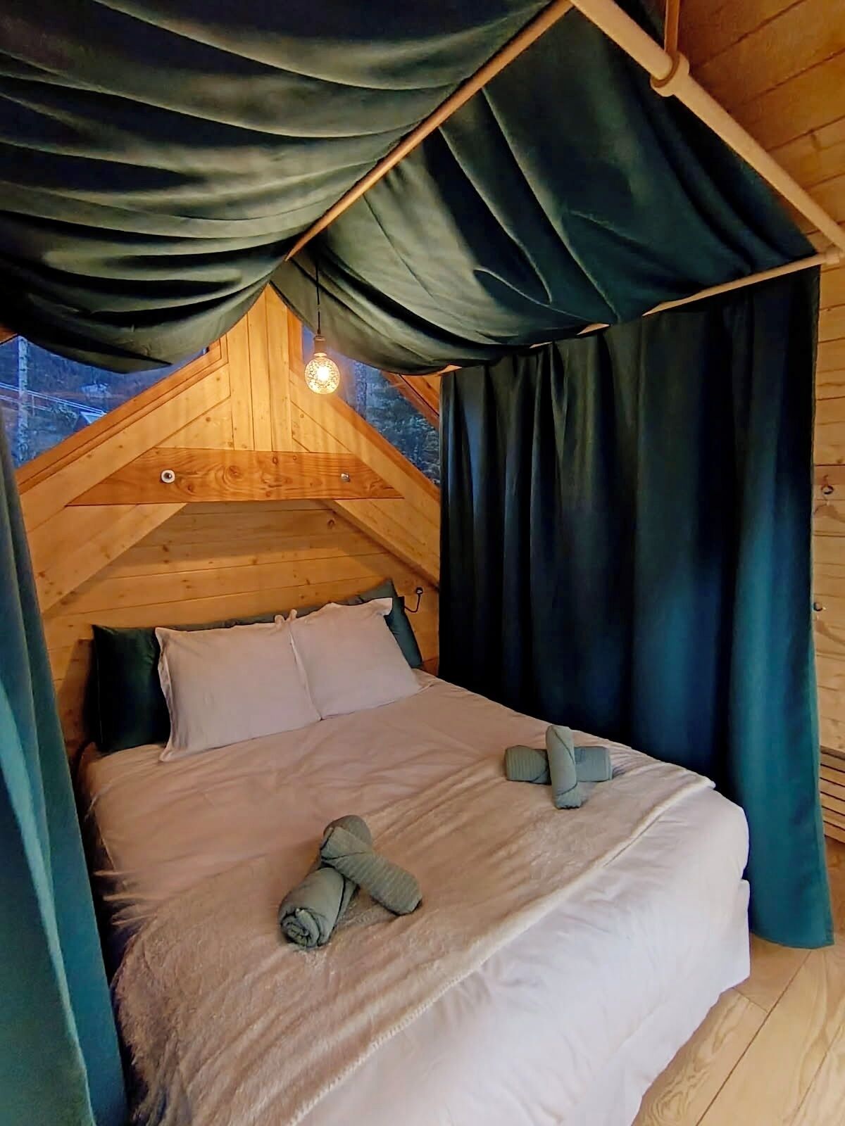1 bedroom, in-room safe, bed sheets