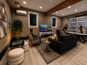 Spielezimmer