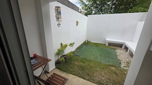 Casa, 2 habitaciones, patio | Jardines del alojamiento