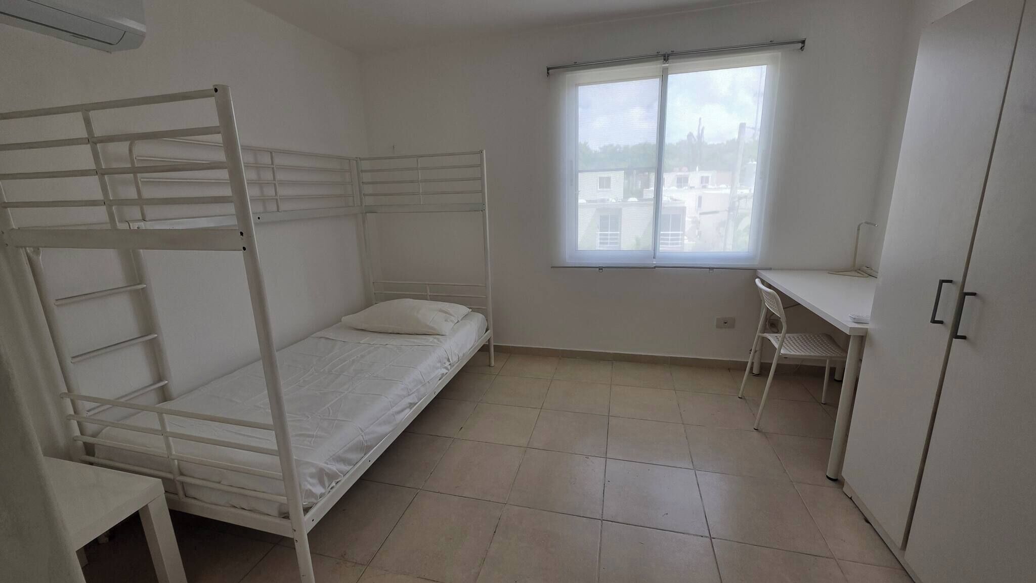 House, 2 Bedrooms, Patio