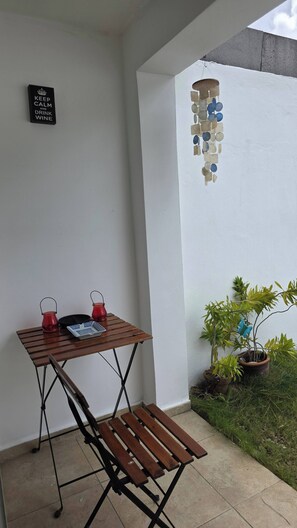 Nhà, 2 phòng ngủ, sân hiên | Ban công