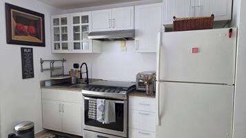 House, 2 Bedrooms, Patio | Interior