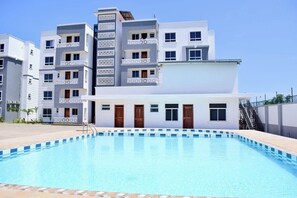 Pool - Shanzu 2BR with Pool + Beach Access - Mombasa (mombasa)