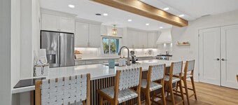 Spacious Coastal Retreat in Beautiful Venice FL