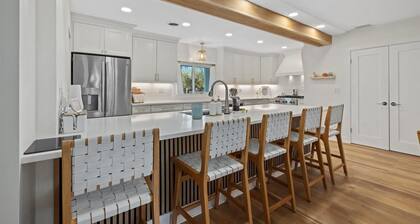 Spacious Coastal Retreat in Beautiful Venice FL