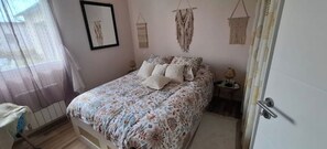 2 bedrooms, iron/ironing board, free WiFi, bed sheets - Single-storey seaside house (Santec)