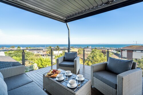 180° Ocean Views | Pool Table | Coastal Escape