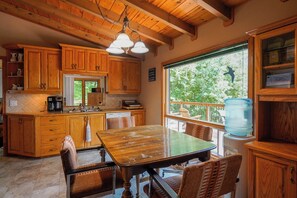 Dining - Beautiful Restoule Getaway (Restoule)