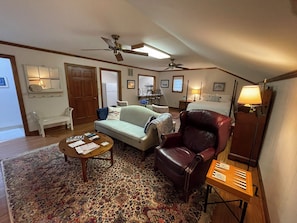 Smart TV - Waterfront loft with beautiful views of the Perquimans River from Sunset Loft! (Hertford)