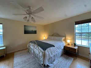 2 habitaciones, tabla de planchar con plancha y wifi gratis 