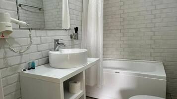 Chambre Triple Confort | Salle de bain