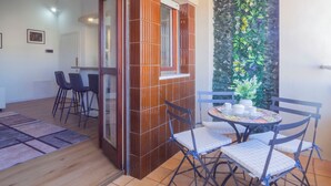 Dining - Casa Liz - Morada - One Bedroom Apartment, Sleeps 4 (Quartu Santa Elena)