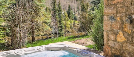 Bañera de hidromasaje exterior