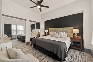 1 bedroom, iron/ironing board, WiFi, bed sheets - Cozy 1-bedroom apartment in North Houston warehouse district (Houston)