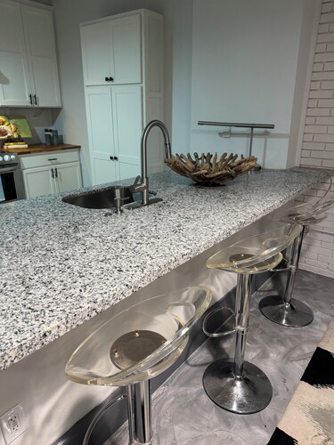 Cozy 1-bedroom apartment in North Houston warehouse district