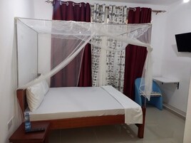 Deluxe Double Room | Individually decorated, individually furnished, soundproofing, free WiFi