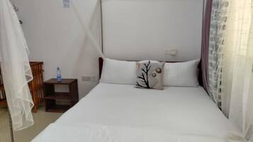 Sistema de insonorización, wifi gratis y decoración personalizada