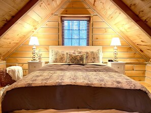 House | 2 bedrooms - Secluded Shipshewana Log Cabin In the Woods (Shipshewana)