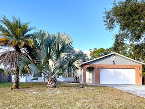 House, Accessible | 4 bedrooms - Sarasota Family Home Private Heated Pool Relax (Sarasota)