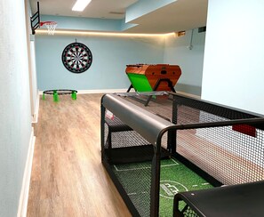 House | 5 bedrooms - Pool Kayaks Hot Tub Game Rooms Sleeps 16 (South Bend)