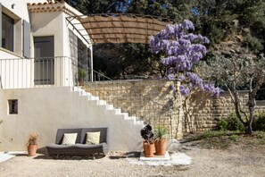 Terrace/patio - Villa with swimming pool and view – Drôme Provençale (Saint-Restitut)