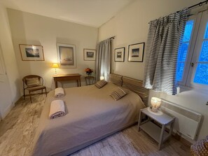 4 Schlafzimmer, Bügeleisen/Bügelbrett, WLAN, Bettwäsche