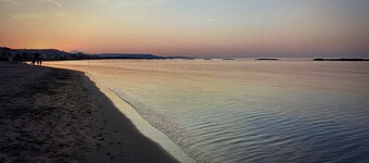 Beachfront with ⛱️ umbrella included