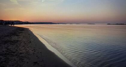 Beachfront with ⛱️ umbrella included