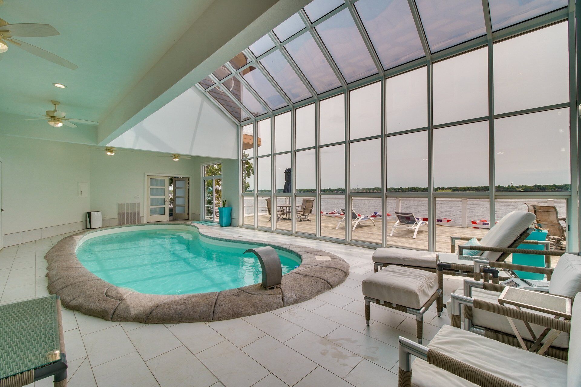 Piscine couverte, piscine chauffée