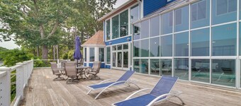 Grand Blue House • Pool • Hot Tub • Theater • Lakefront • Sleeps 16