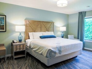 Room - Recently renovated 2-bedroom condo with AC in fabulous Massanutten Resort. (Massanutten)