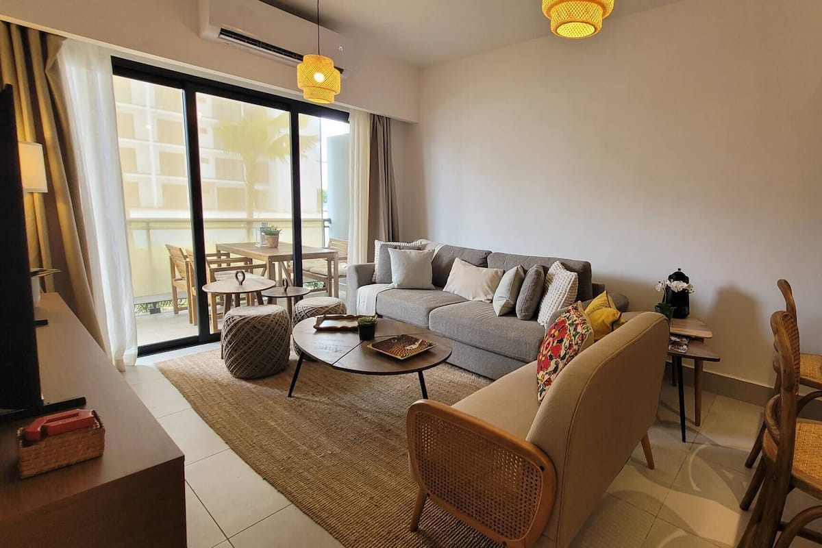 Apartment, 1 Schlafzimmer, barrierefrei, Balkon | Wohnzimmer